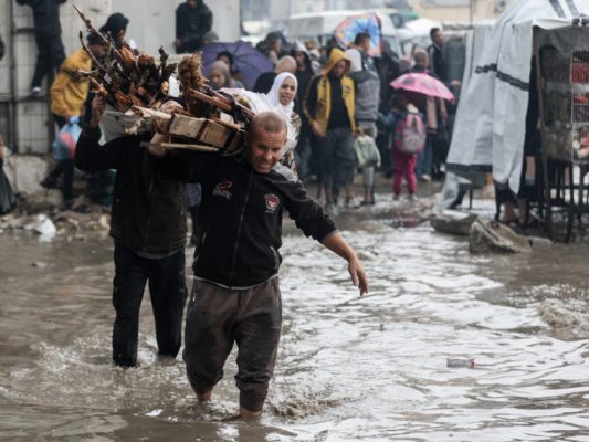 F-nf-bewaffnete-Pal-stinenser-im-Gazastreifen-get-tet