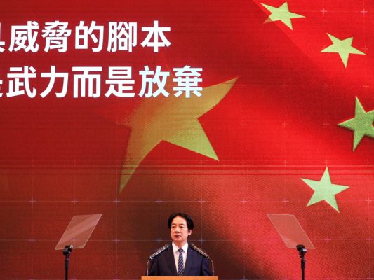 Taiwans Präsident will Geld für Waffeneinkäufe ausgeben