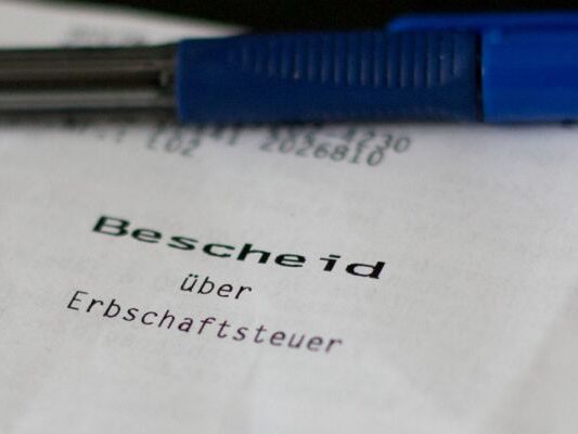 Schweizer entscheiden über Steuer ab Vermögen von 50 Millionen Franken