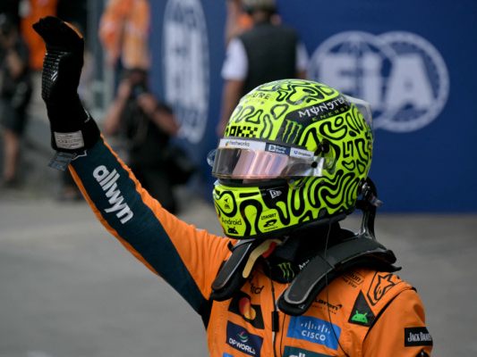 Norris schnappt sich den Sprint-Sieg und die Pole