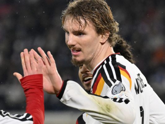 WM-Fixticket-an-Kroatien-Niederlande-Deutschland-auf-Kurs