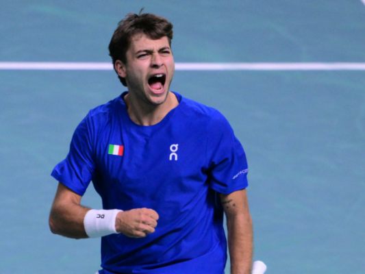 Cobolli beförderte Italien ins Davis-Cup-Finale