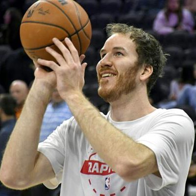 Jakob Pöltl steht mit Toronto vorzeitig im NBA-Cup-Viertelfinale