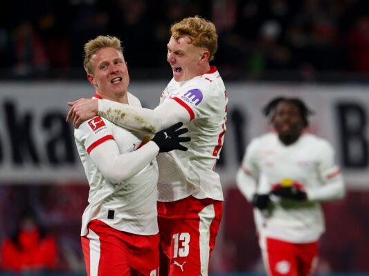 Schlager-Tor-bei-Leipzig-Sieg-gegen-Bremen