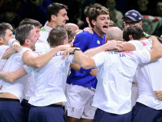 Titel-Hattrick-Italien-gewinnt-Davis-Cup-auch-ohne-Sinner