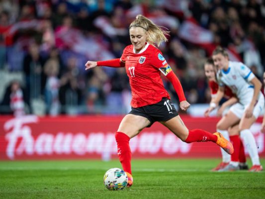 -FB-Frauen-remisieren-im-Testspiel-gegen-Finnland