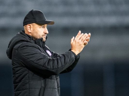 Austria-gegen-aufstrebende-WSG-Kellerduell-in-Graz