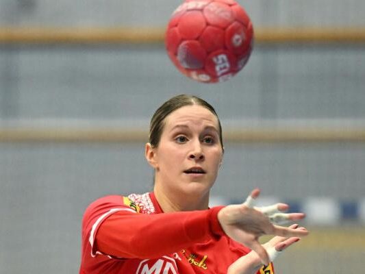 27-23-Sieg-gegen-Argentinien-HB-Frauen-in-WM-Hauptrunde