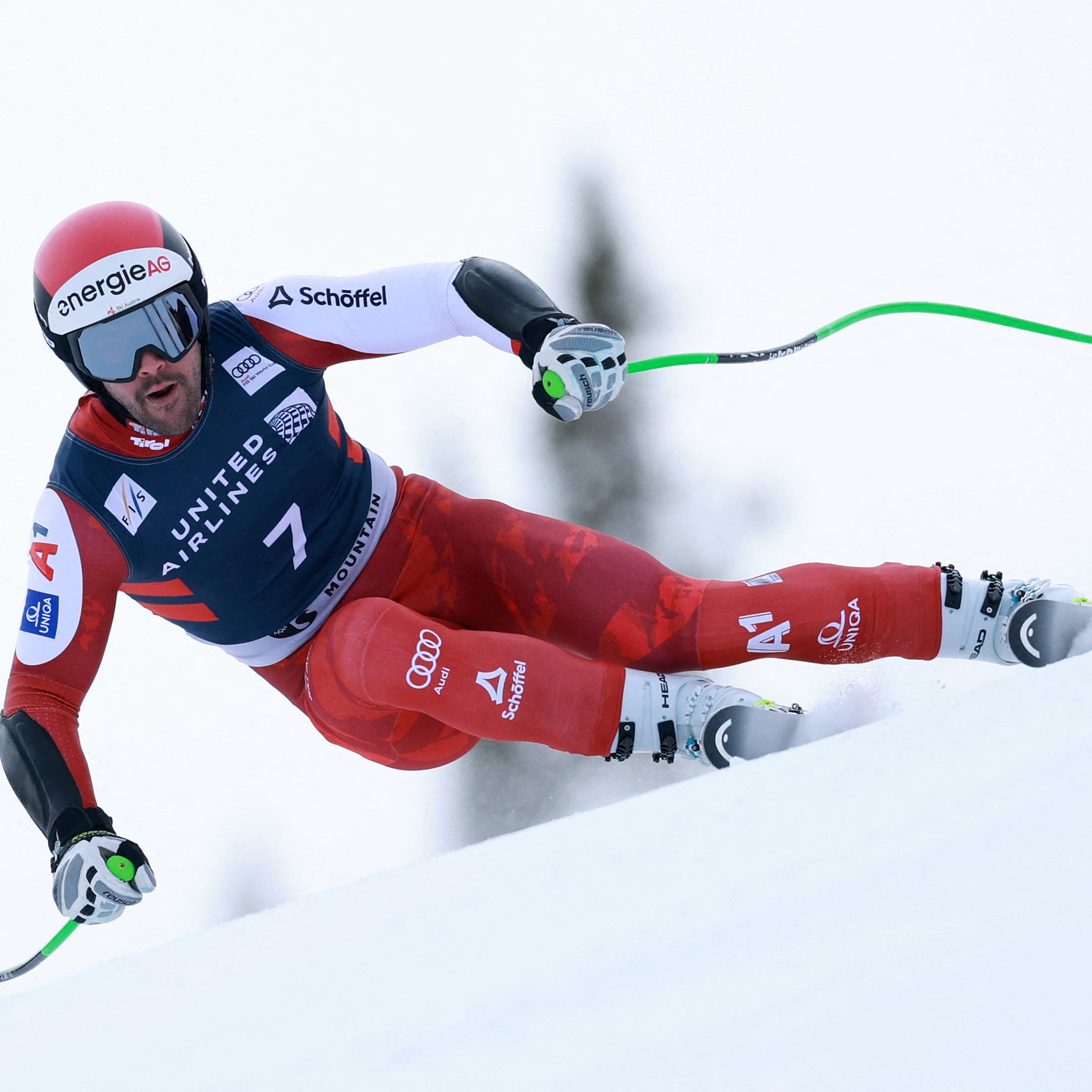 Vincent Kriechmayr kommt als Zweitschnellster ins Ziel.