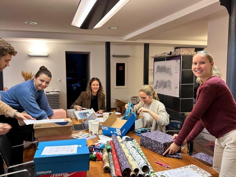 Rotaract-Club-Vorarlberg-packt-f-r-den-guten-Zweck