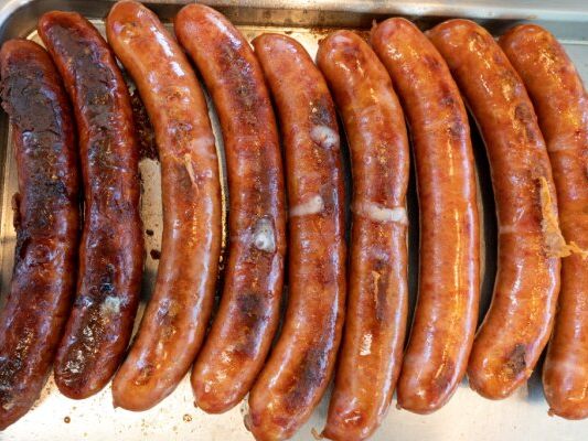 bratwurst-test-der-arbeiterkammer-mit-gutem-ergebnis