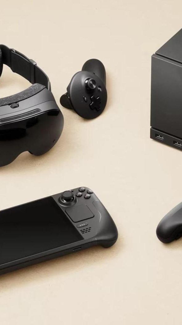 Valves neues Hardware-Line-up für Anfang 2026: Die autarke VR-Brille "Steam Frame" mit passenden Controllern (oben links), die kompakte Gaming-Konsole "Steam Machine" (oben rechts), das tragbare Steam Deck (unten links) und der neu aufgelegte Steam Controller (unten rechts).