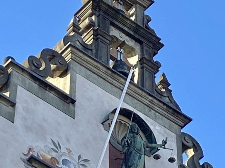 Was-uns-allen-so-Recht-ist