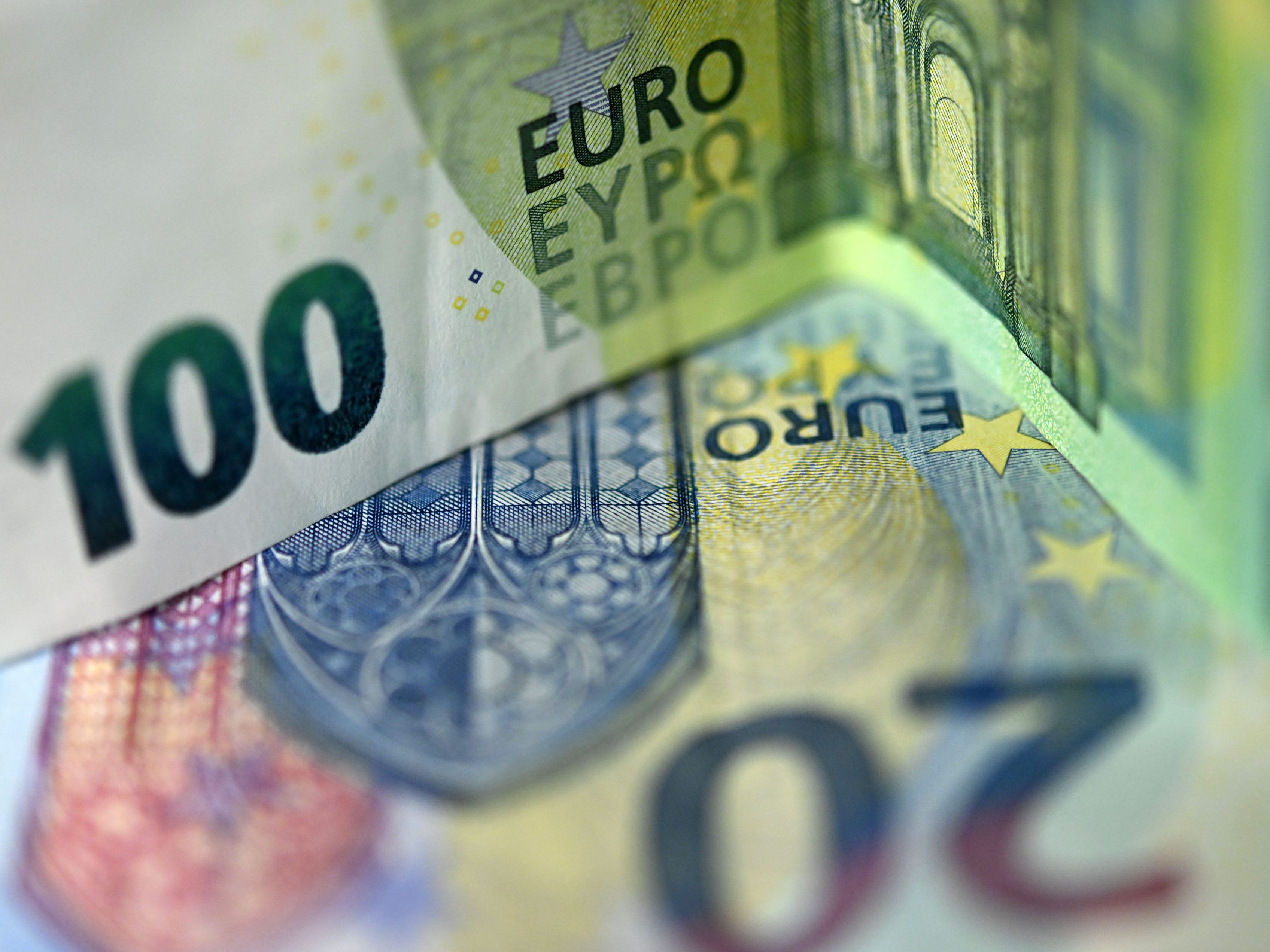 Die WKNÖ setzt Anpassung der Entschädigungen im Präsidium vorerst aus.