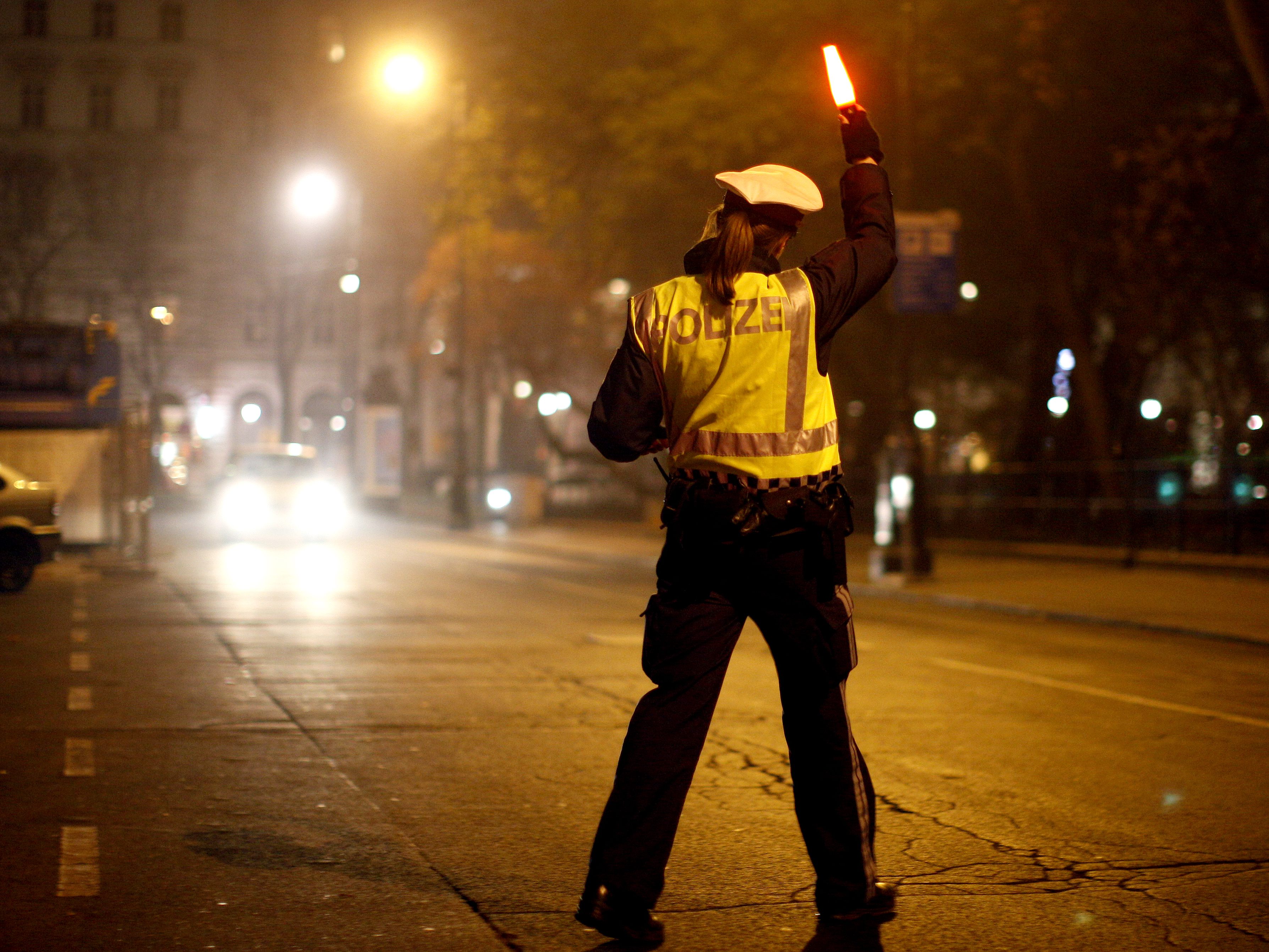 Polizisten stießen bei einer Verkehrskontrolle auf einen Drogenhandel.