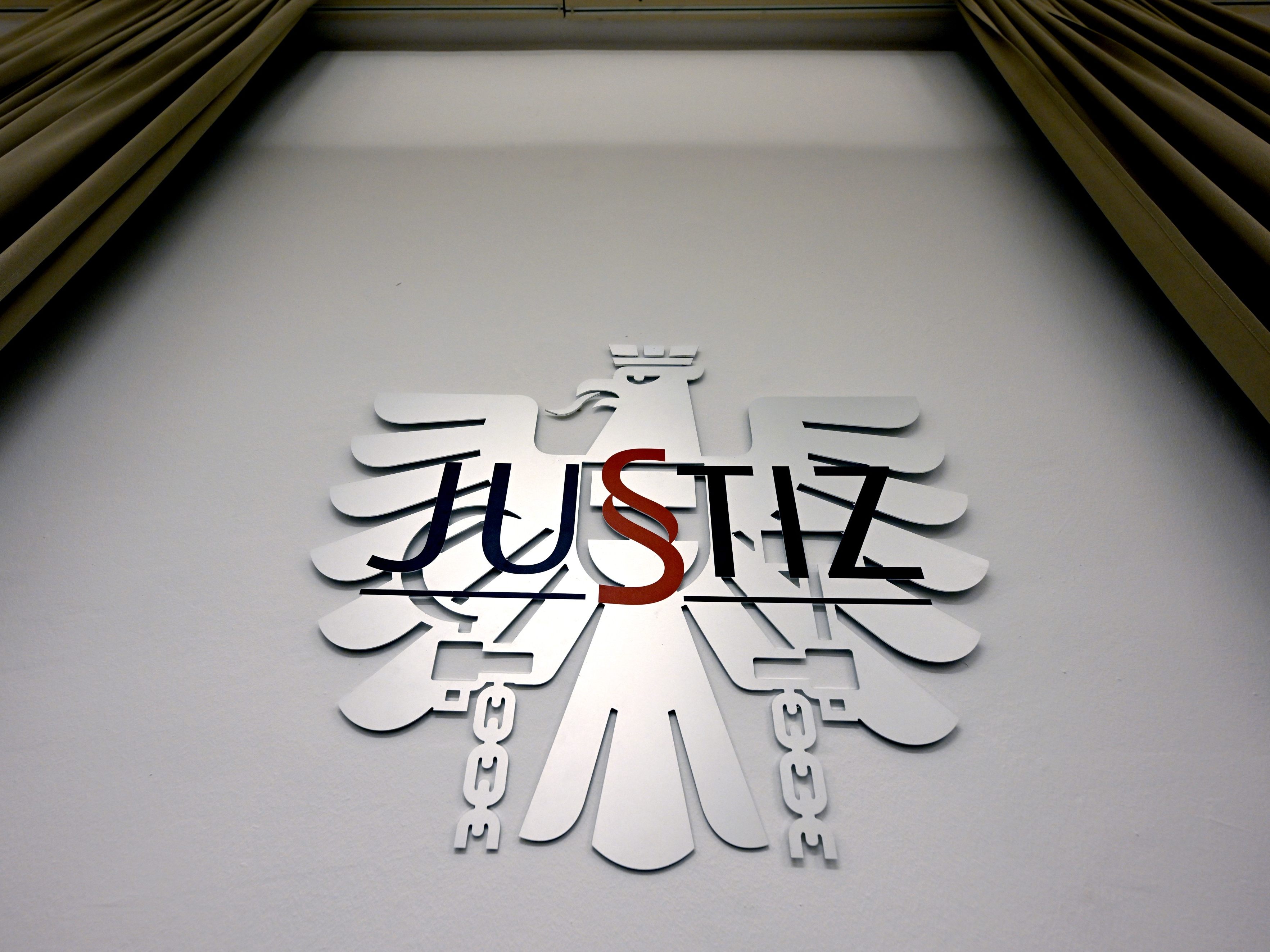 Toter-Bub-in-Tirol-Mordanklage-gegen-Eltern-rechtskr-ftig