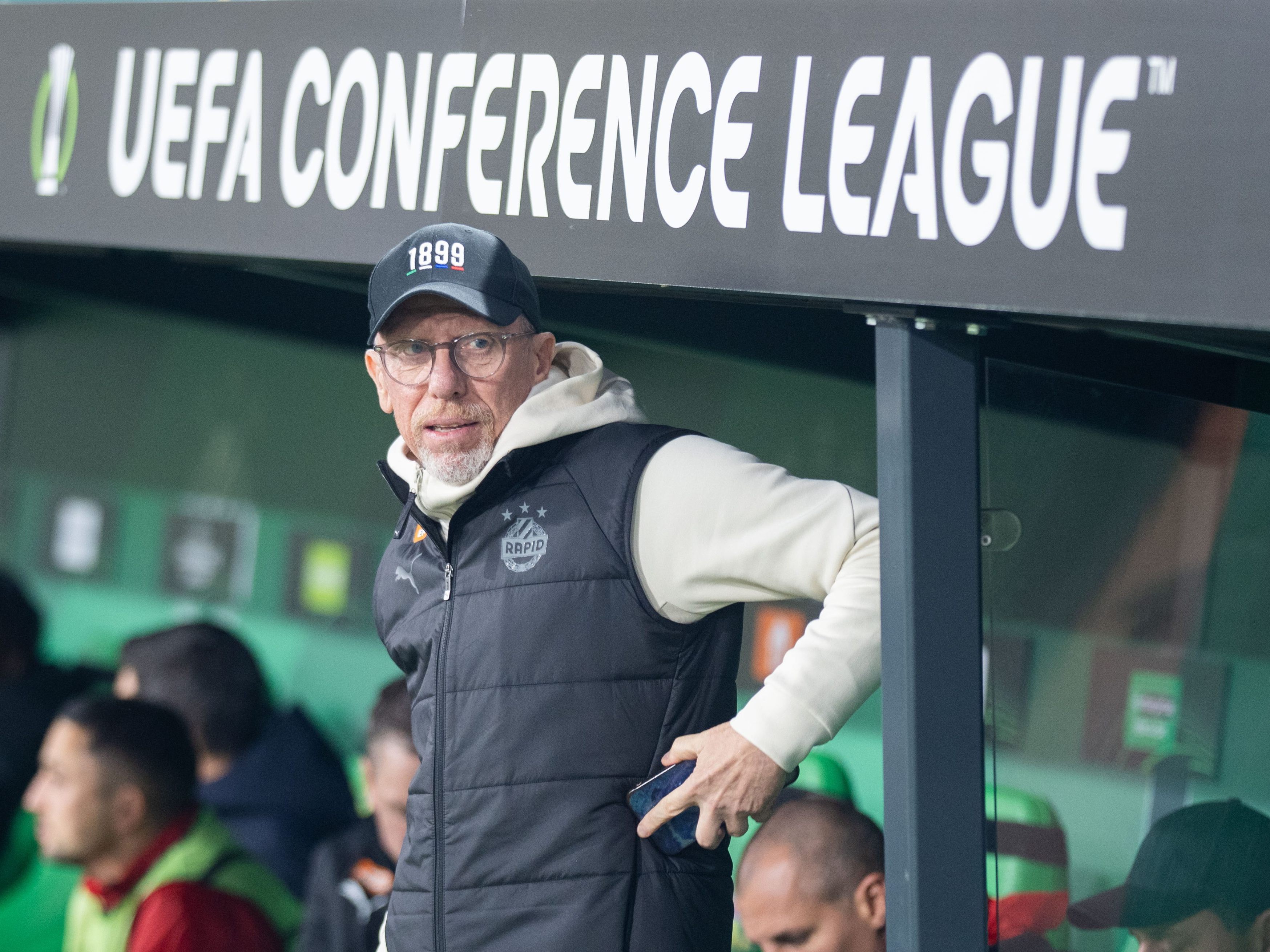 Fu-ball-Rapid-nach-Niederlage-gegen-Rakow-weiter-Letzter