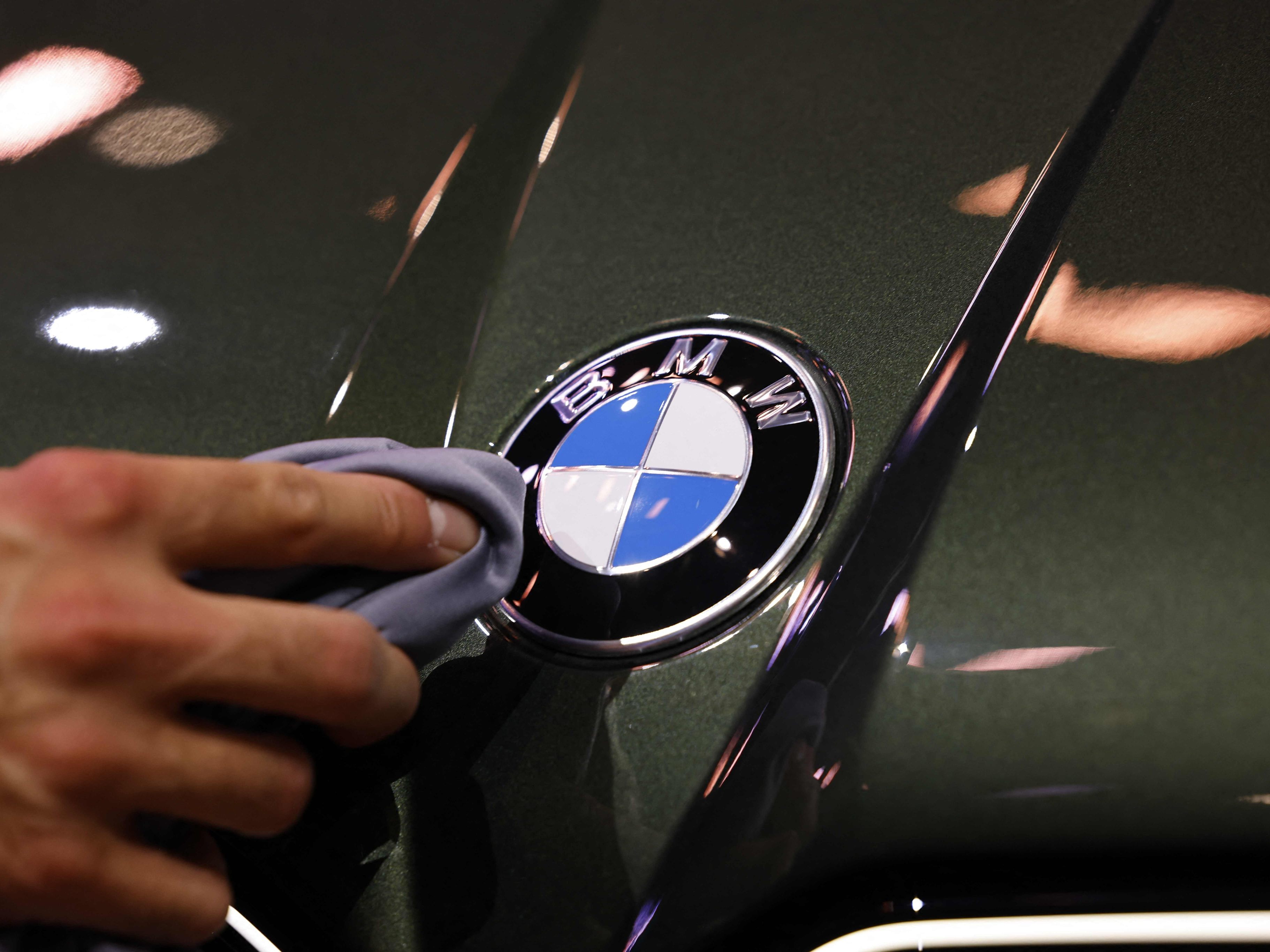Trotz-Krise-in-Autoindustrie-BMW-meldet-Milliardengewinn