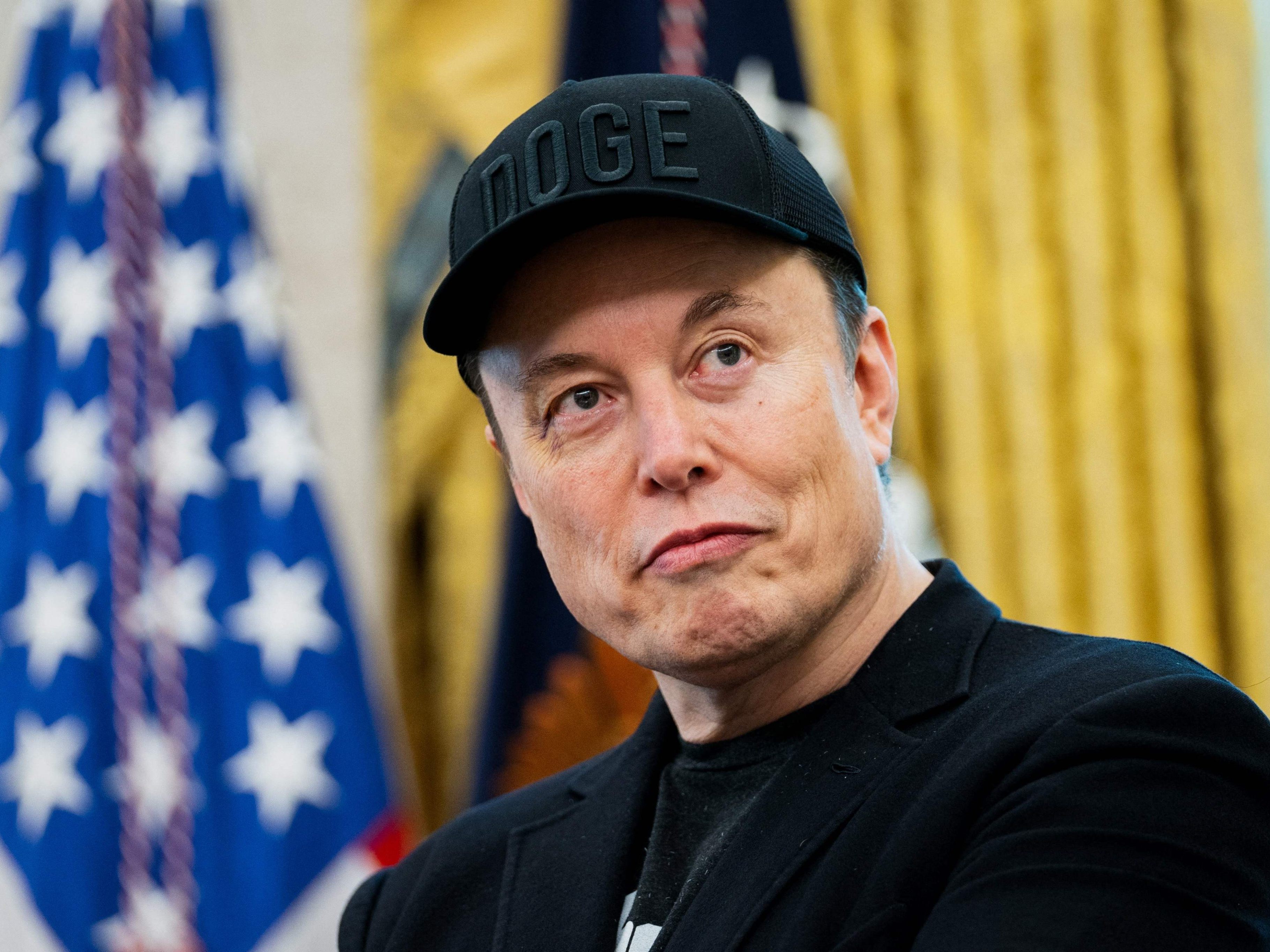 Musk will mehr Macht bei Tesla – Aktionäre entscheiden über Milliarden-Vergütung.