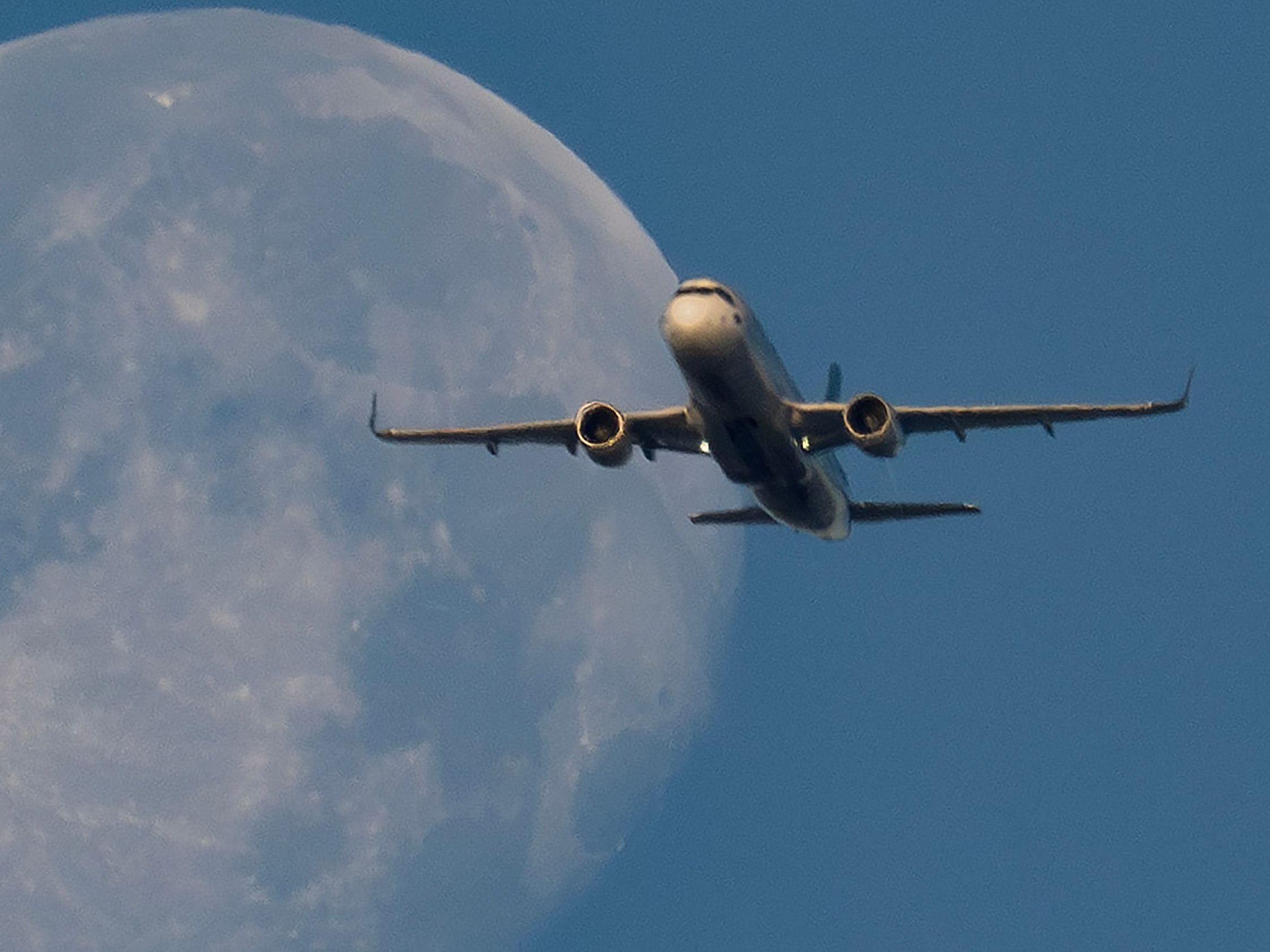 Pl-tzliche-Insolvenz-Europ-ische-Fluglinie-stellt-Betrieb-sofort-ein