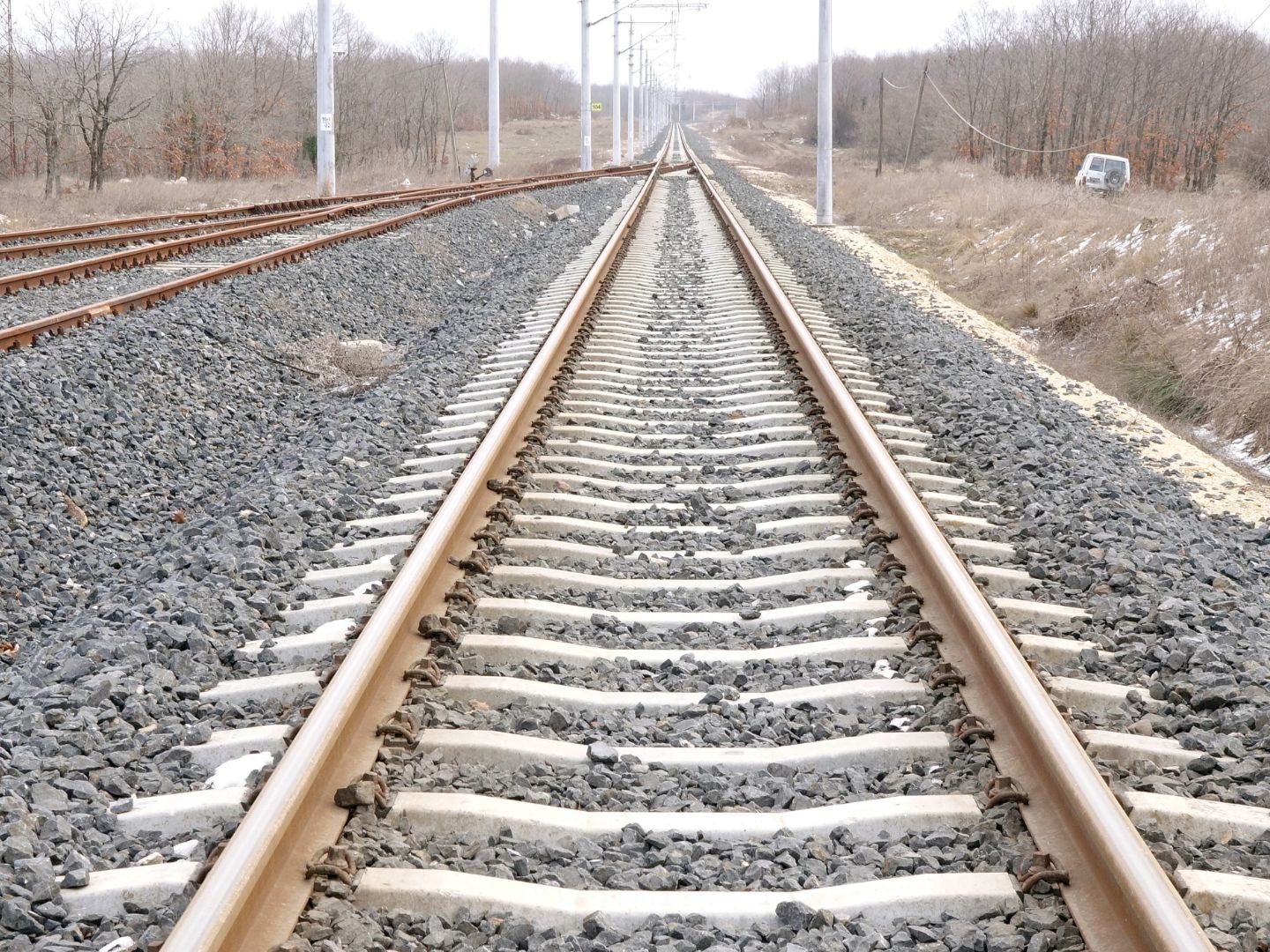 In Österreich kam eine junge Frau beim "Trainsurfing" ums Leben (SYMBOLBILD)