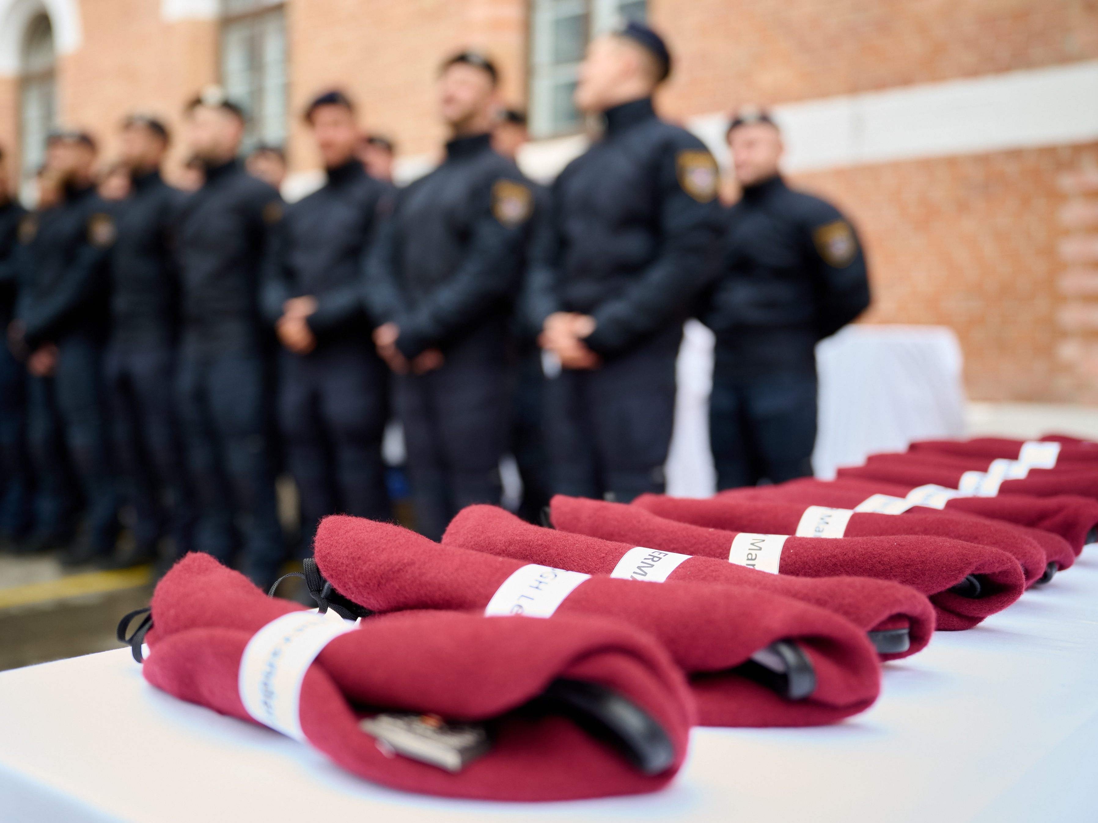 16-neue-Polizisten-f-r-Sondereinheit-WEGA