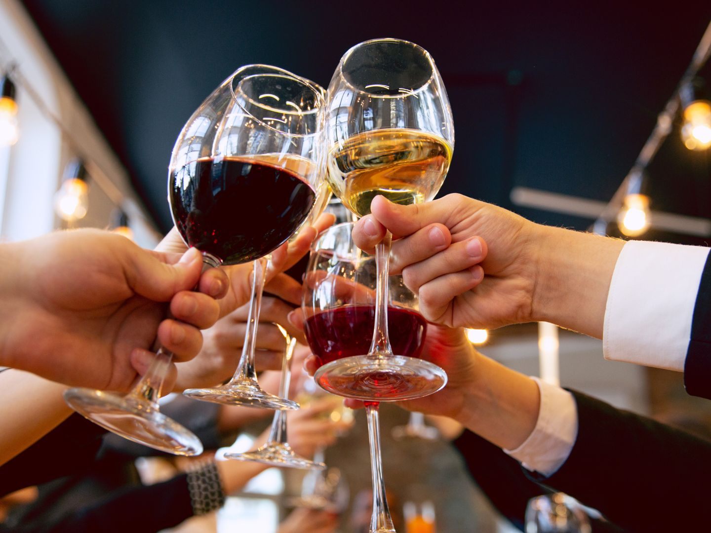 Wer noch auf der Suche nach einem Wiener Lokal für die Weihnachtsfeier ist, sollte sich langsam beeilen, viele sind schon ausgebucht.