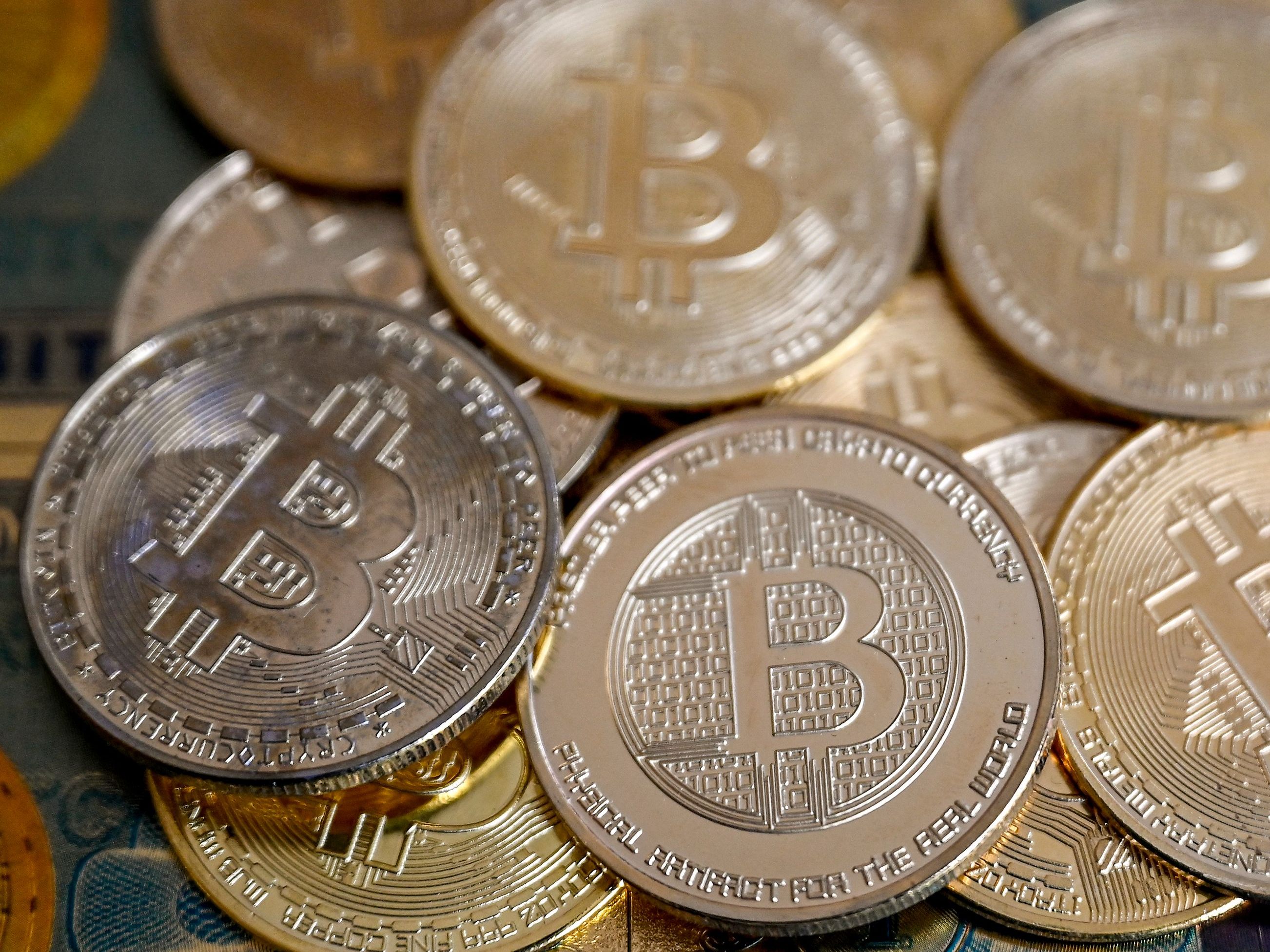 -quot-Crash-auf-Raten-quot-Bitcoin-beschleunigt-Talfahrt