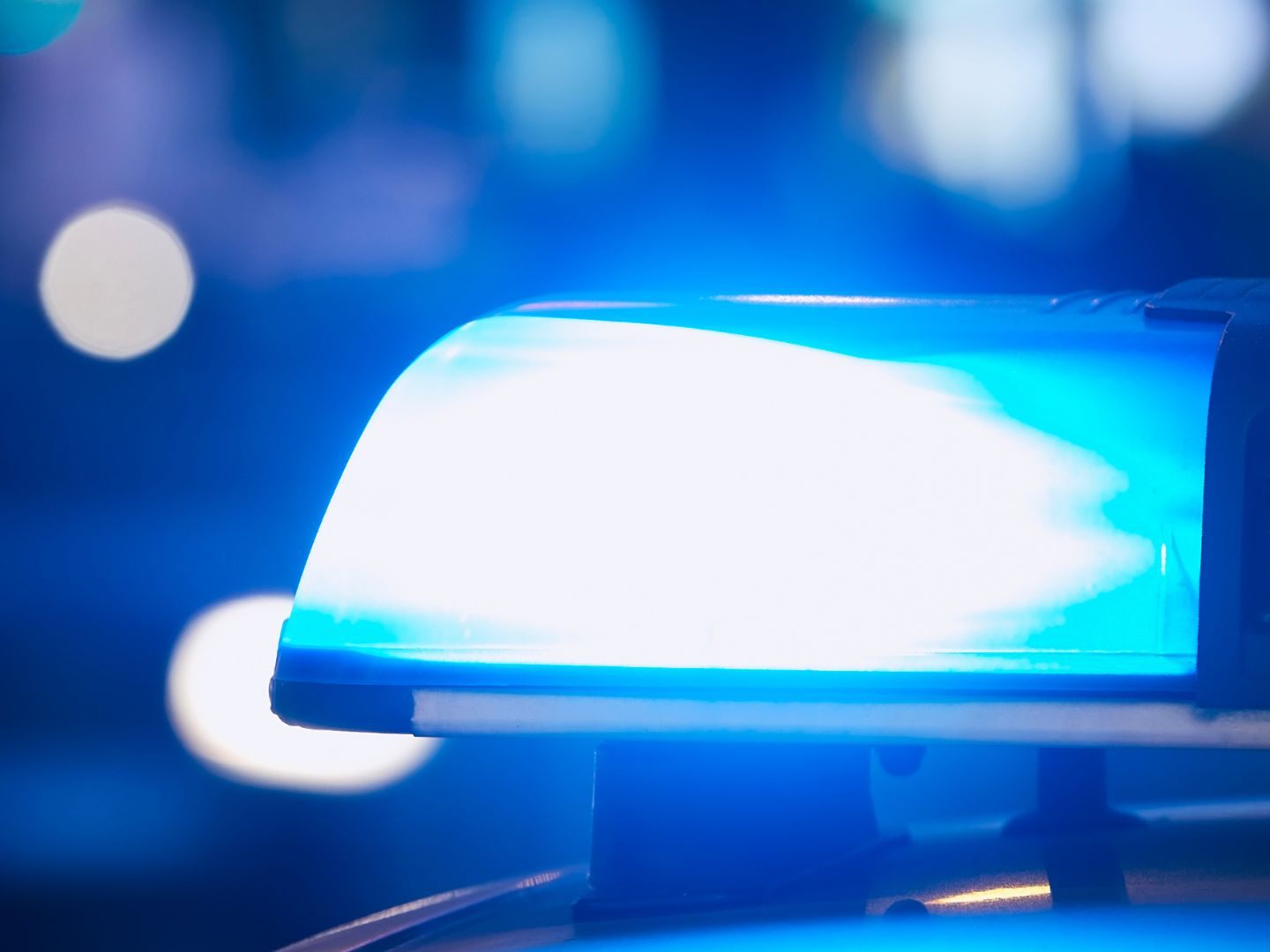 Nach einem Unfall in Dornbirn sucht die Polizei nach Zeugen. (SYMBOLBILD)