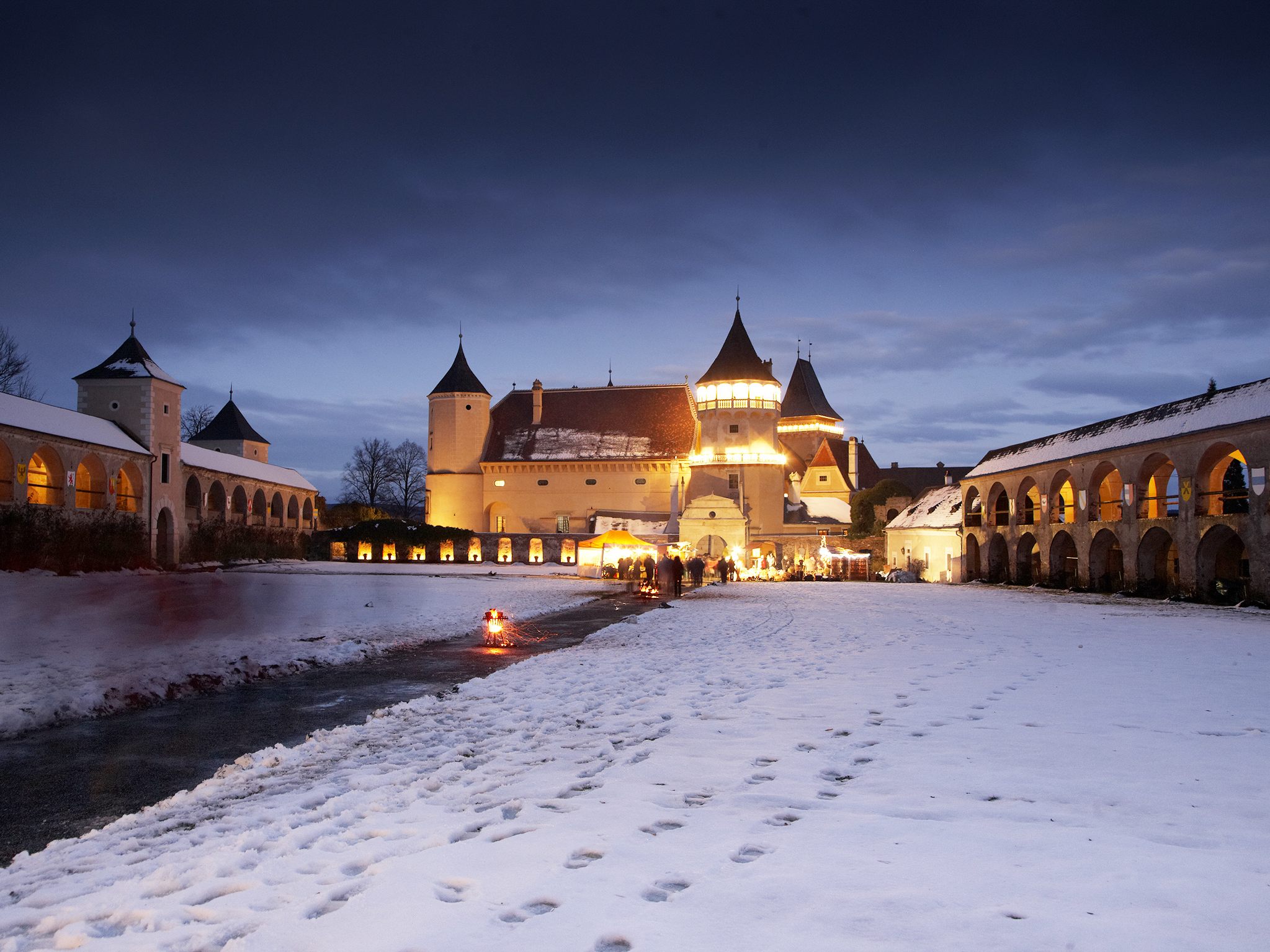 Rosenburg-l-dt-zum-Christkindlmarkt-2025