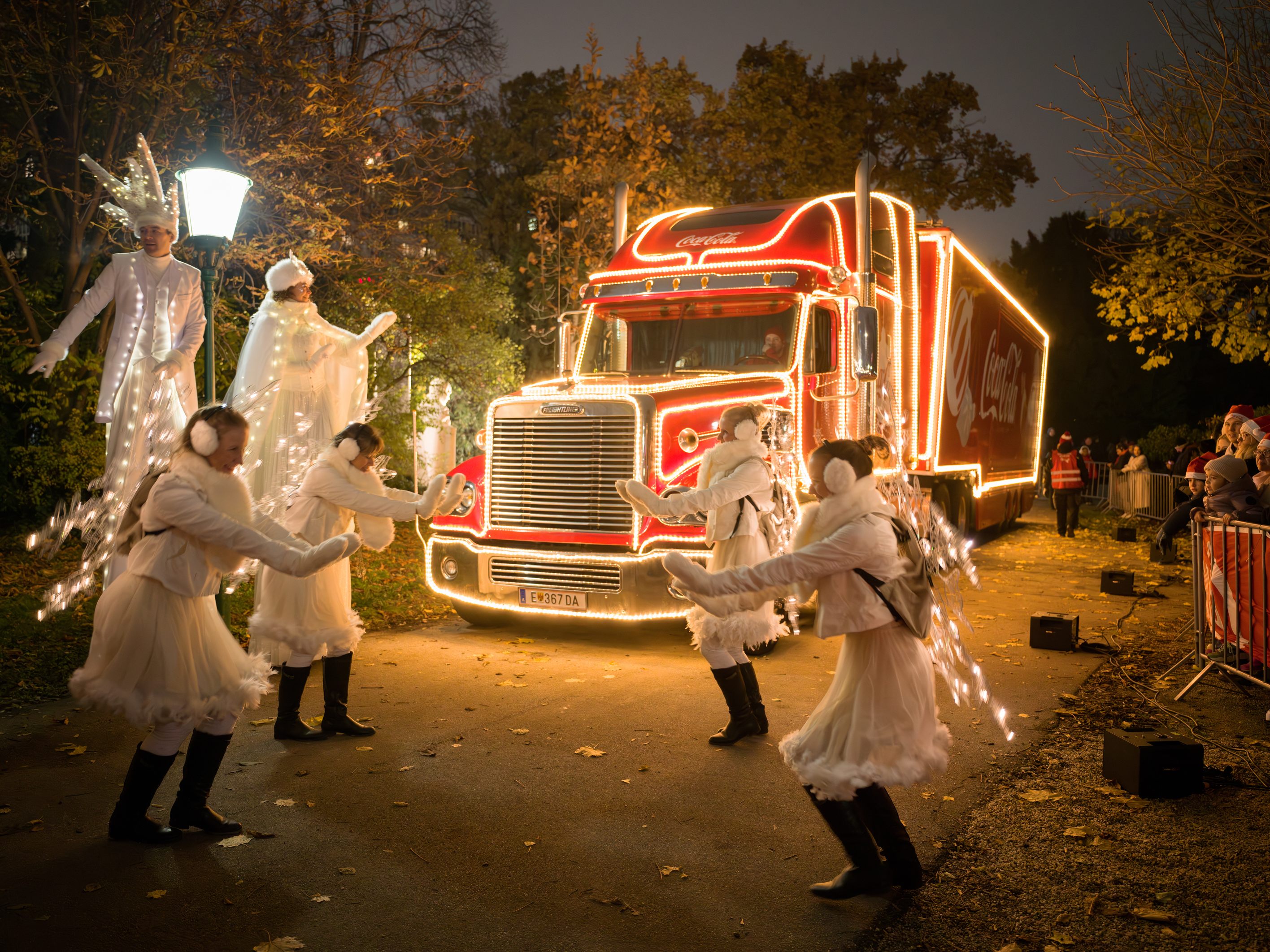 Coca-Cola-Weihnachtstruck-kommt-2025-wieder-nach-Wien-Alle-Stopps