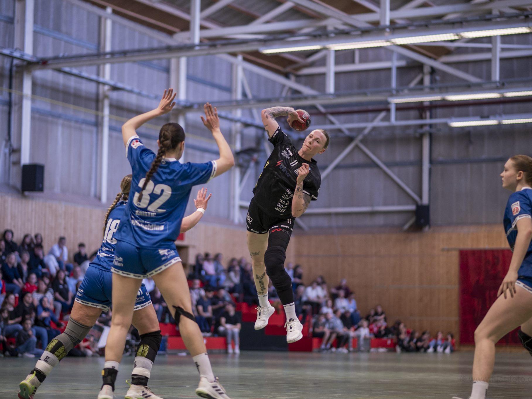 Au-enseiter-will-berraschen-Bregenz-fordert-Bundesligist-Dornbirn