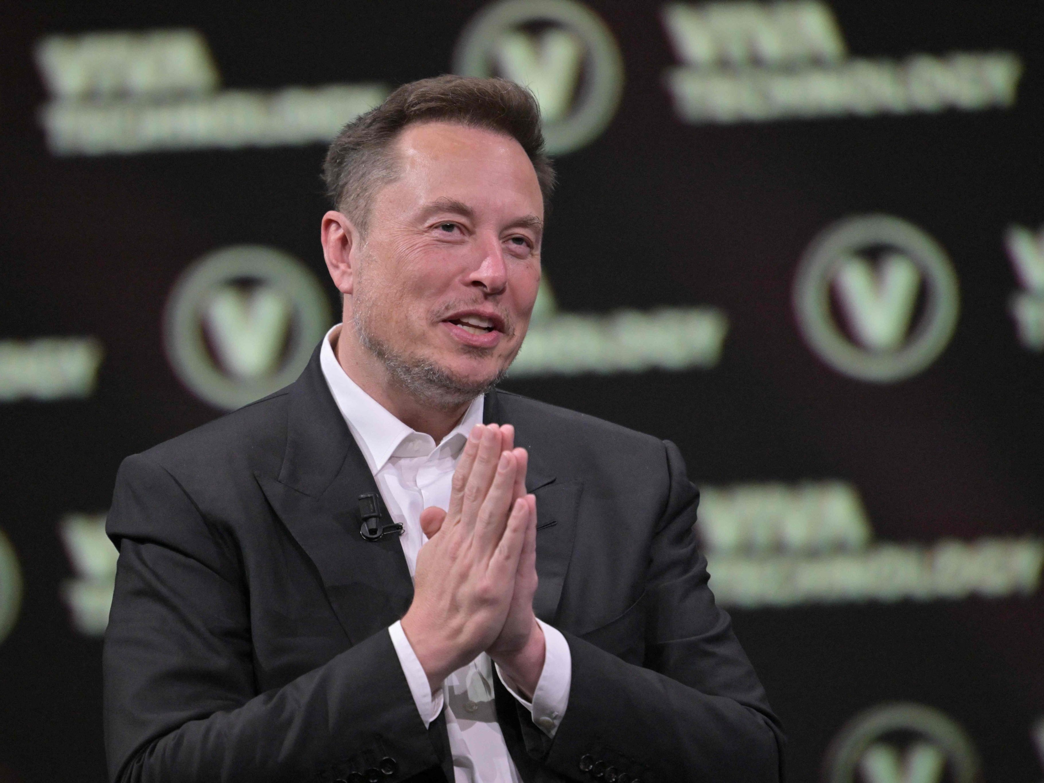 Über 75 Prozent der Aktionäre stimmten für Musks Billione-Dollar-Vergütungsplan.