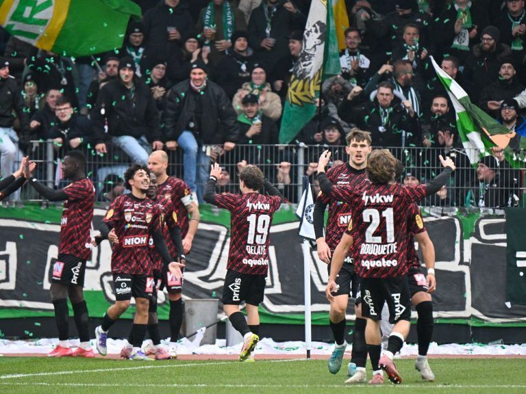 Pl-tzlich-ist-die-Austria-das-Team-der-Stunde