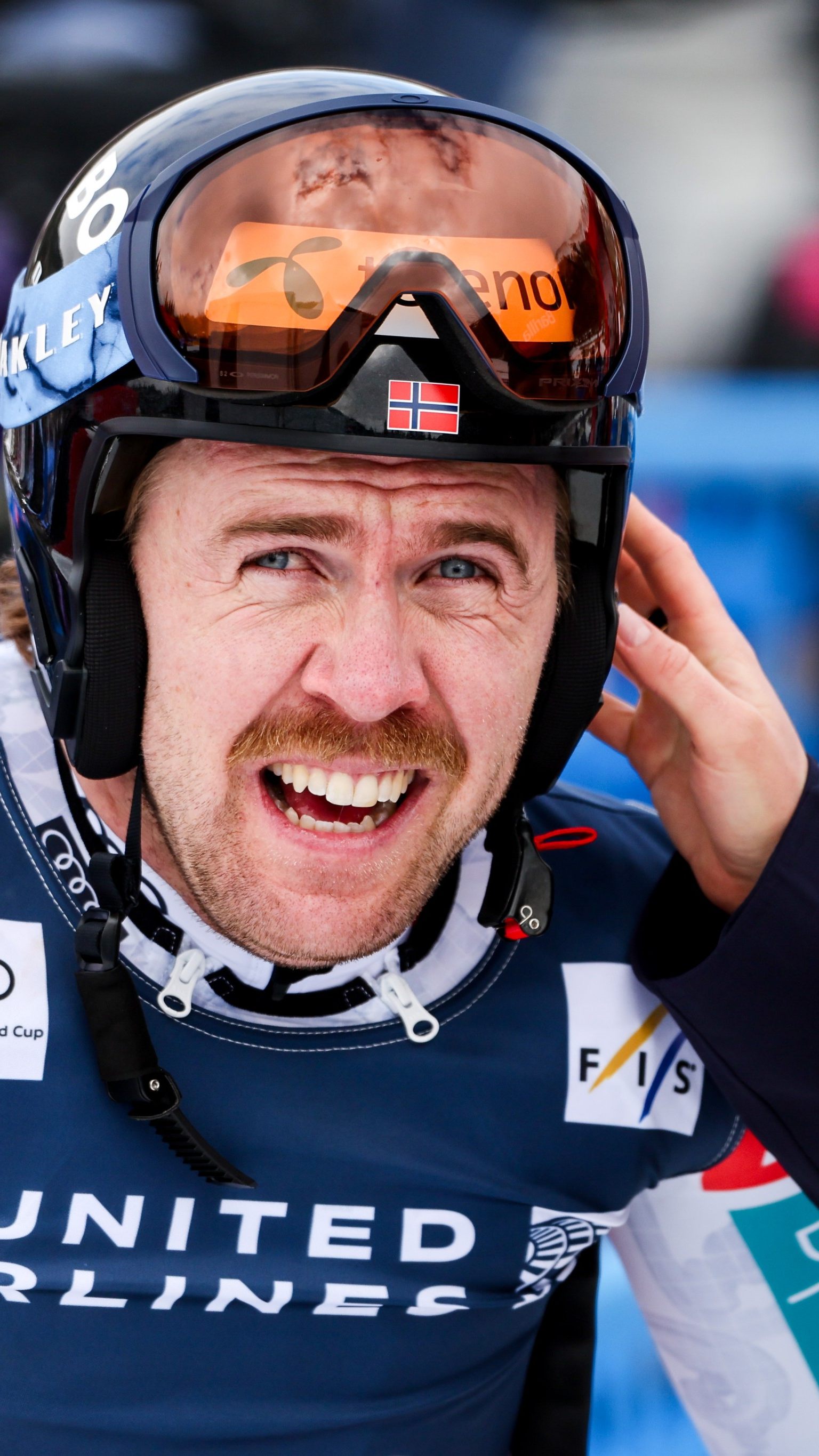 Nach 683 Tagen Rennpause kehrte Aleksander Aamodt Kilde beim Super-G in Copper Mountain zurück in den Weltcup, im Ziel wurde er von Mikaela Shiffrin mit Tränen in den Augen empfangen.