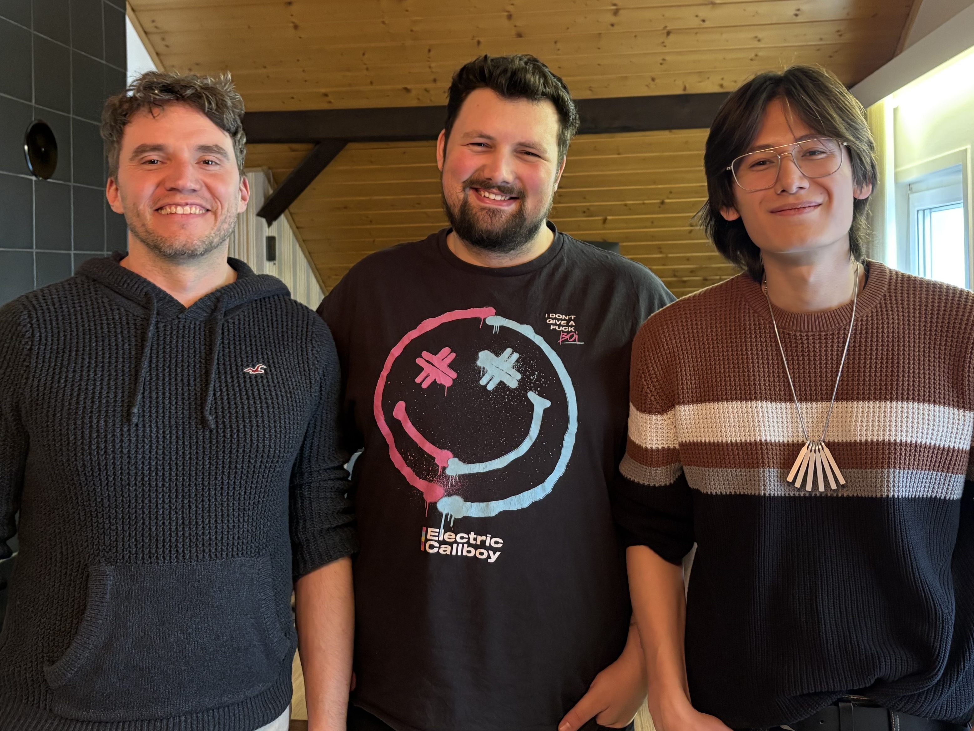 InDiDev ist für alle, die sich für Spieleentwicklung interessieren und Menschen kennenlernen möchten, die dieselbe Leidenschaft teilen.