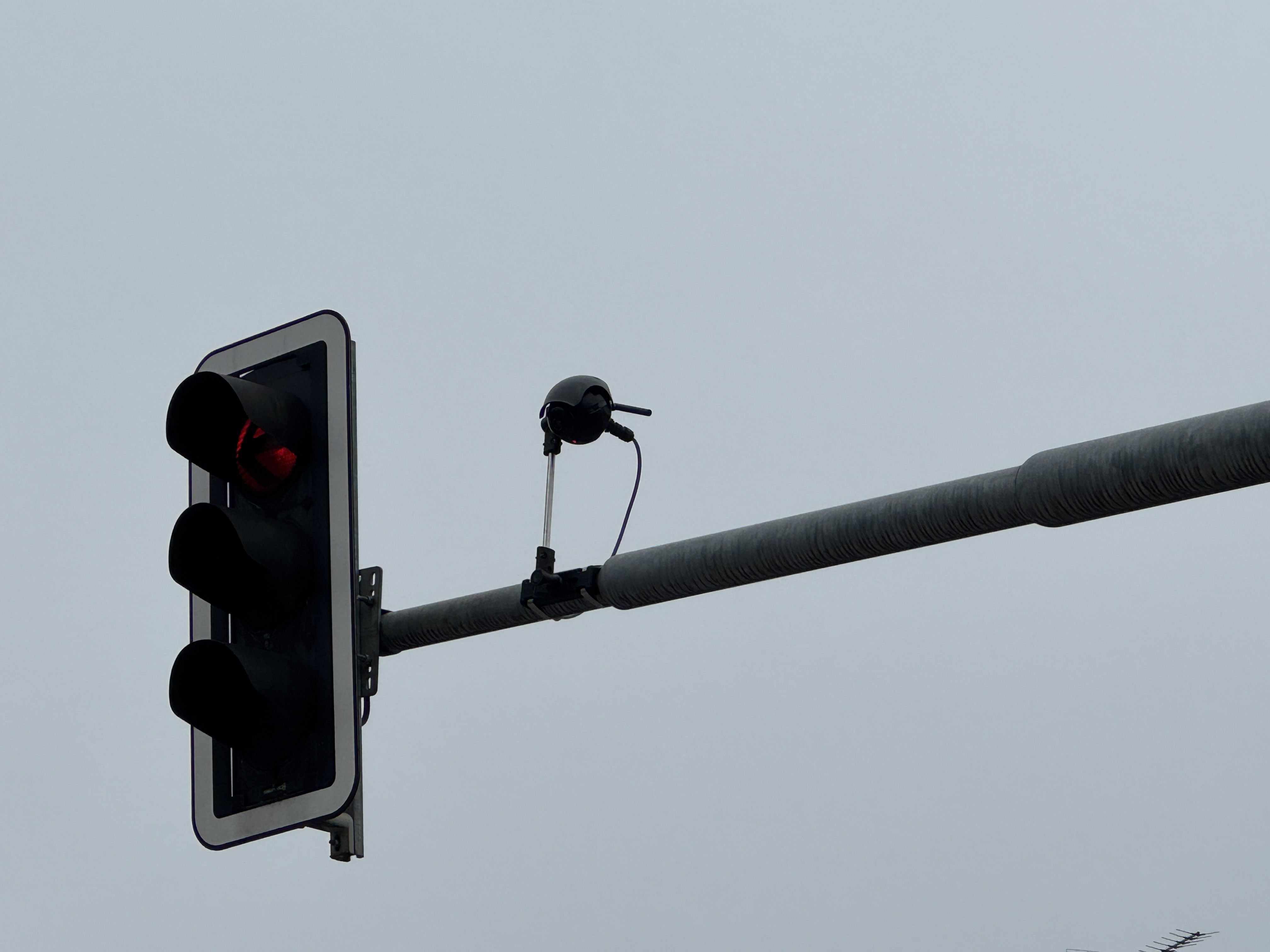 Neue-Kamera-sorgt-an-Kreuzung-im-Unterland-f-r-R-tselraten