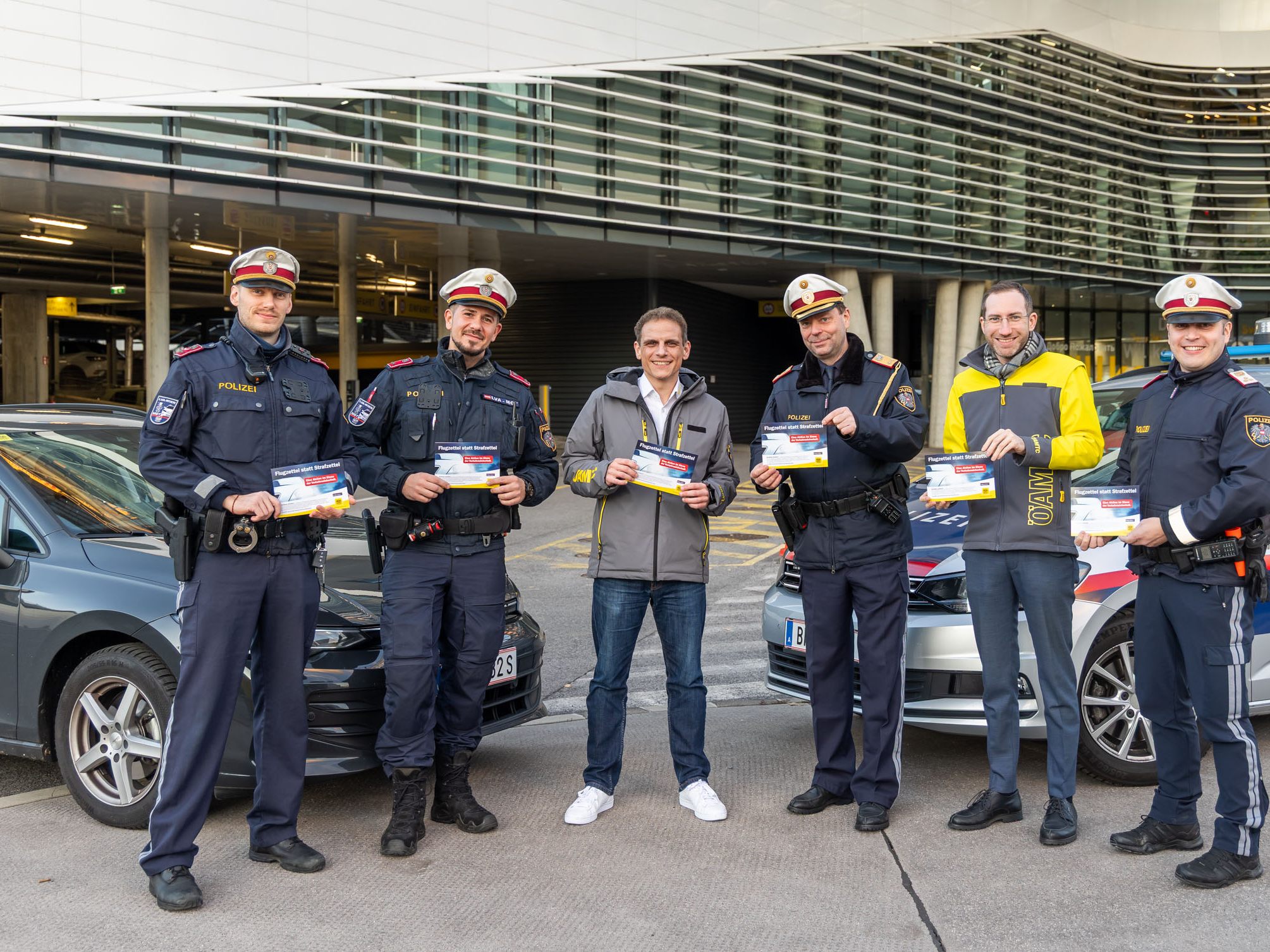 Mehr-Sichtbarkeit-auf-Wiens-Stra-en-durch-Aktion-quot-Flugzettel-statt-Strafzettel-quot-