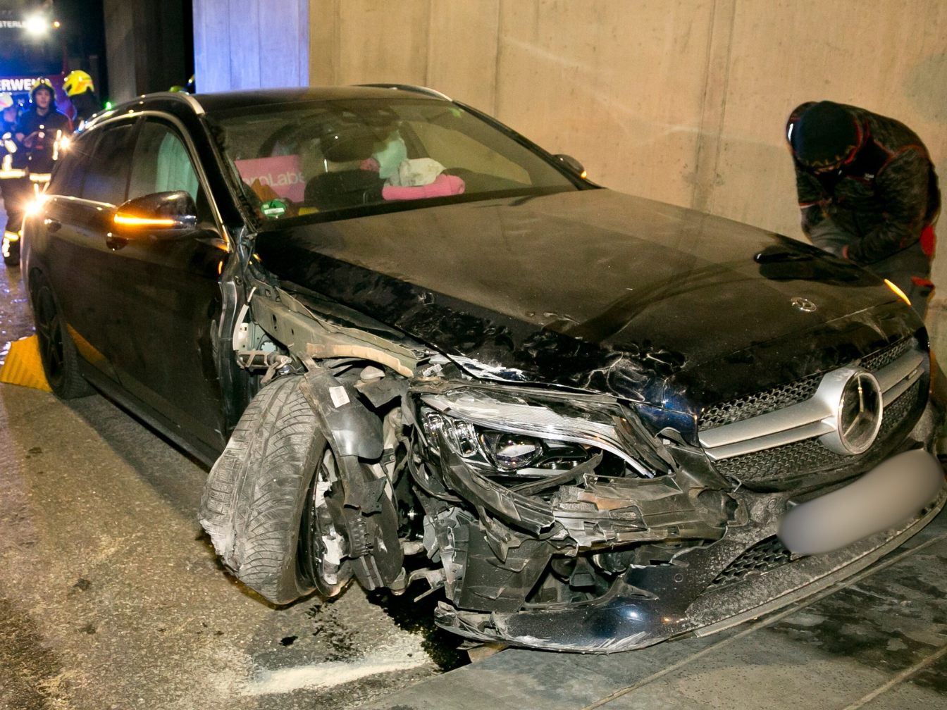 Der Aufprall dürfte einigermaßen heftig gewesen sein.