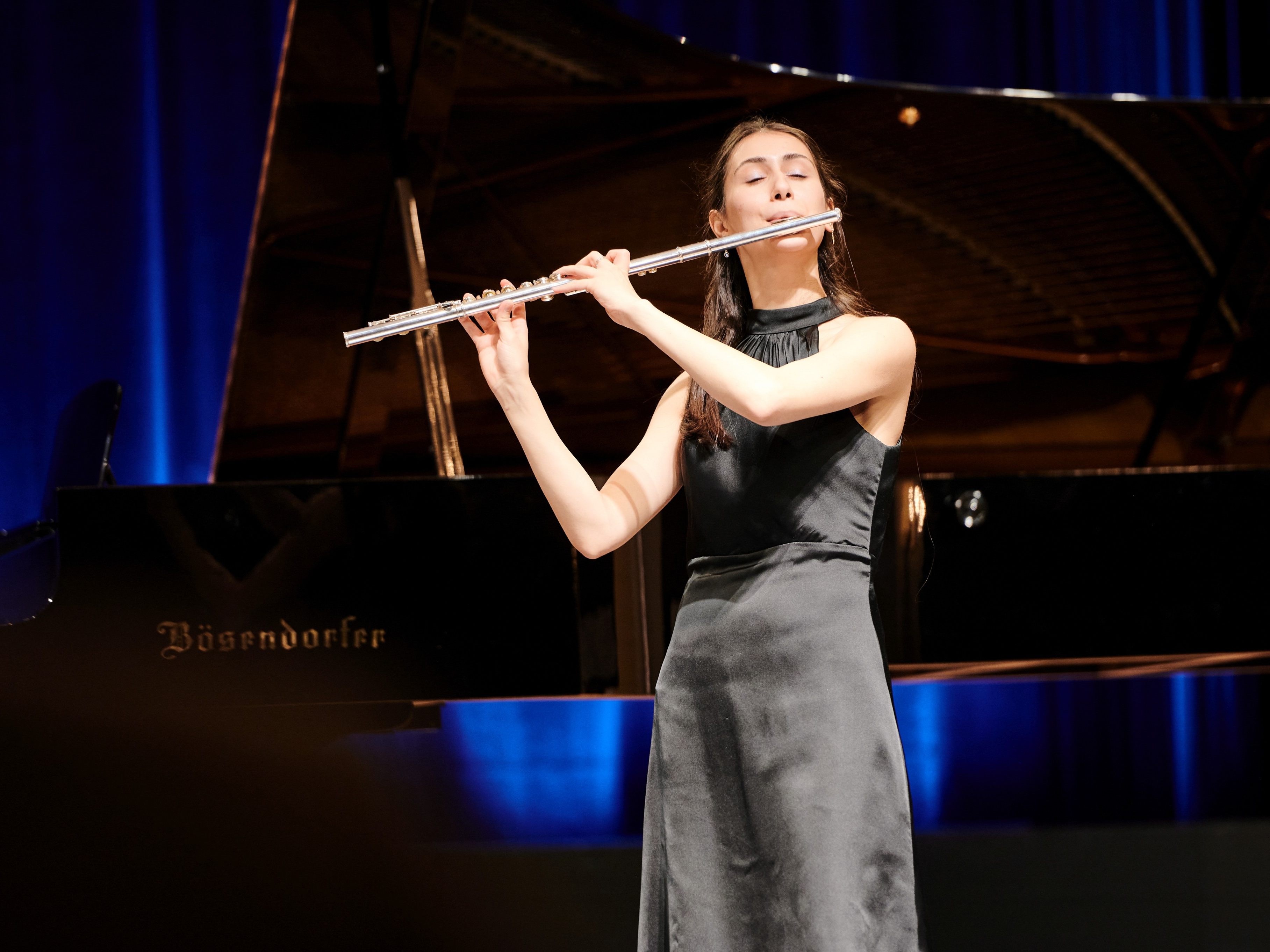 Bei der Matinee am 16. November hat Flötistin Sofiia Razzieva ihren großen Auftritt.