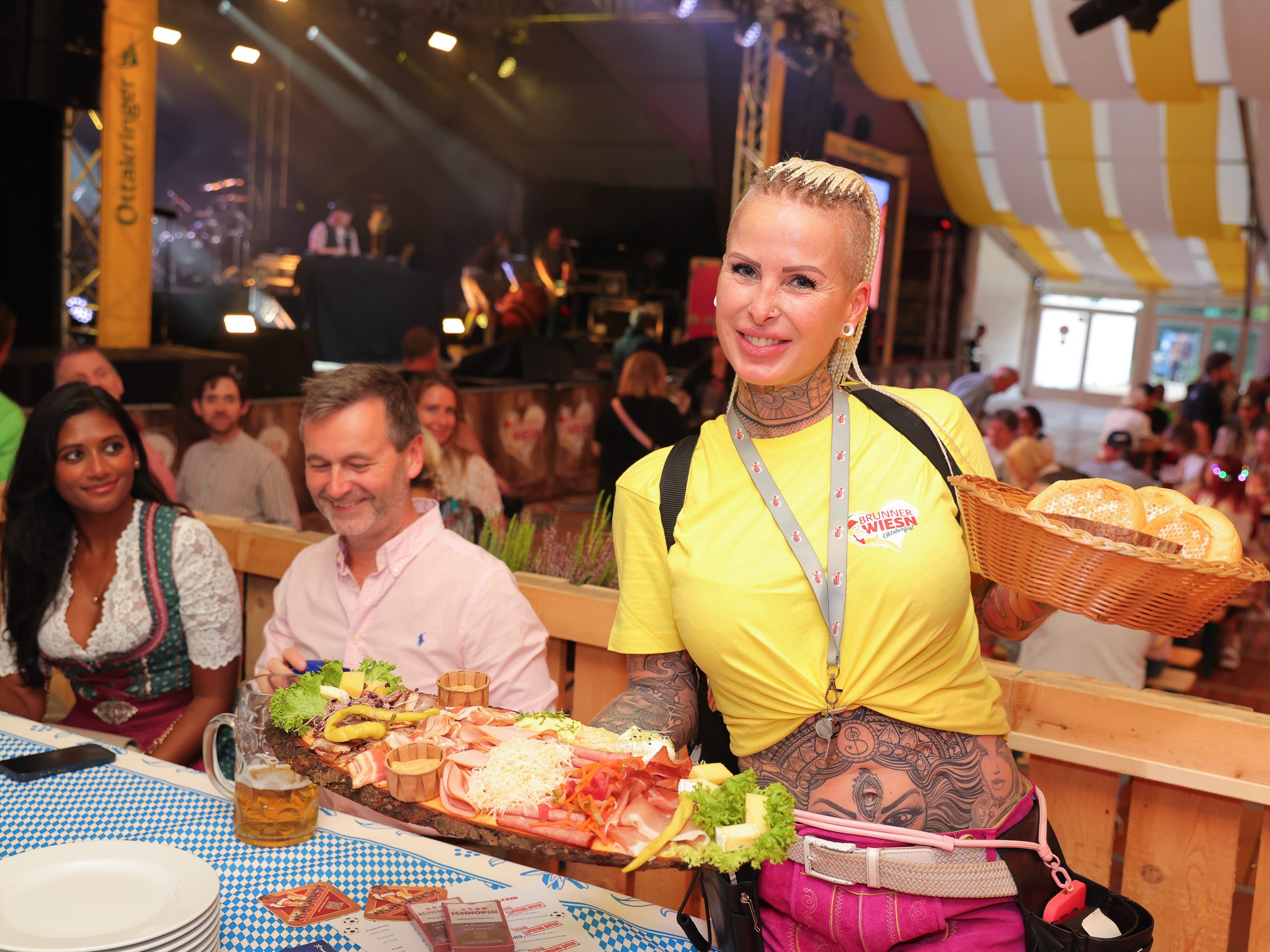 F-r-ganz-Fr-he-Vorverkauf-f-r-die-Brunner-Wiesn-hat-gestartet