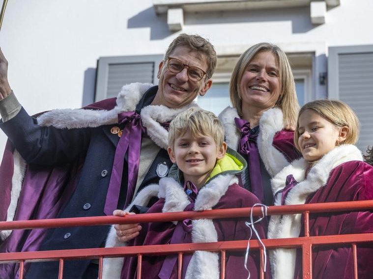 Ore-Ore-Habemus-ein-neues-Prinzenpaar