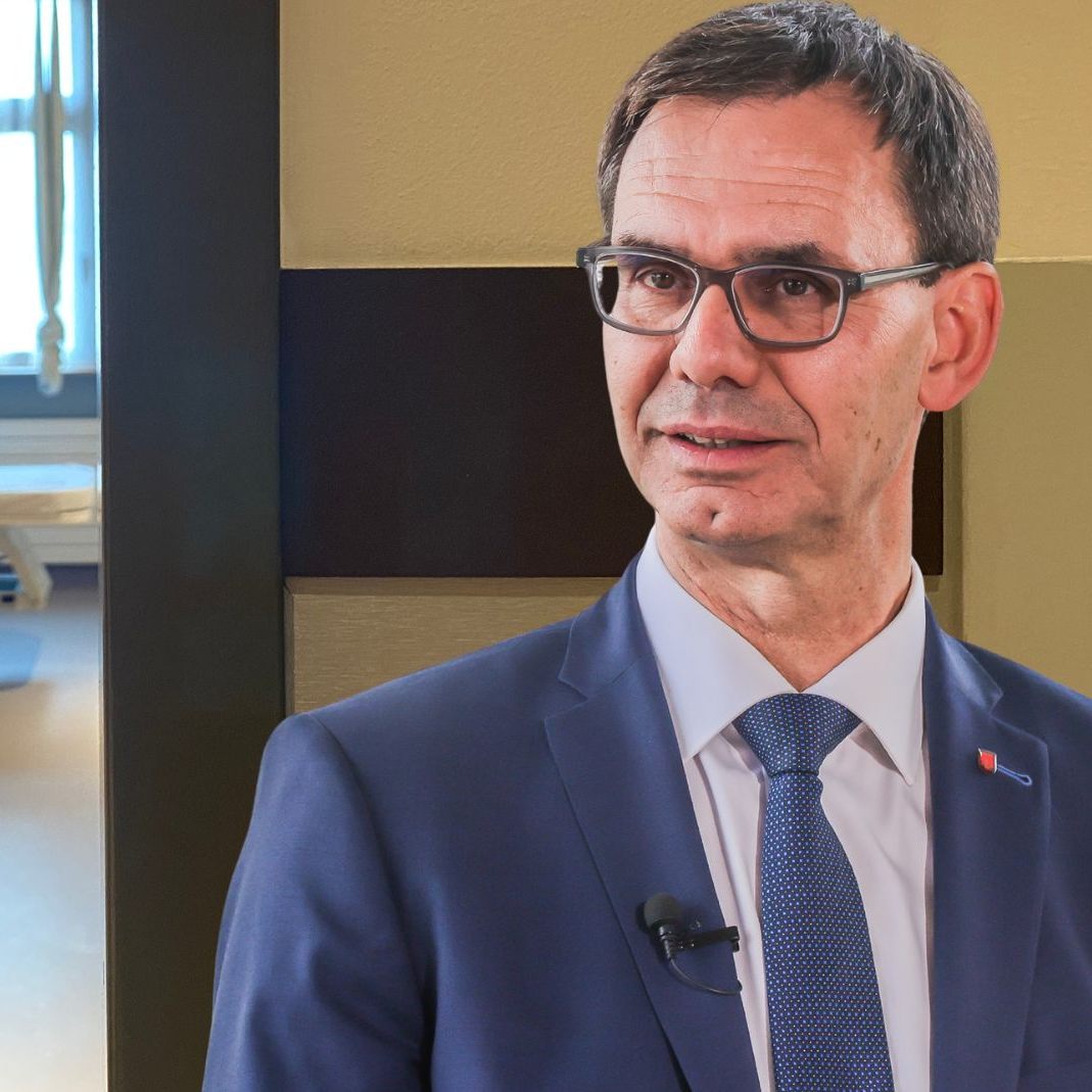 Spitalsumbau in Vorarlberg: Wallner fordert Zusammenarbeit.