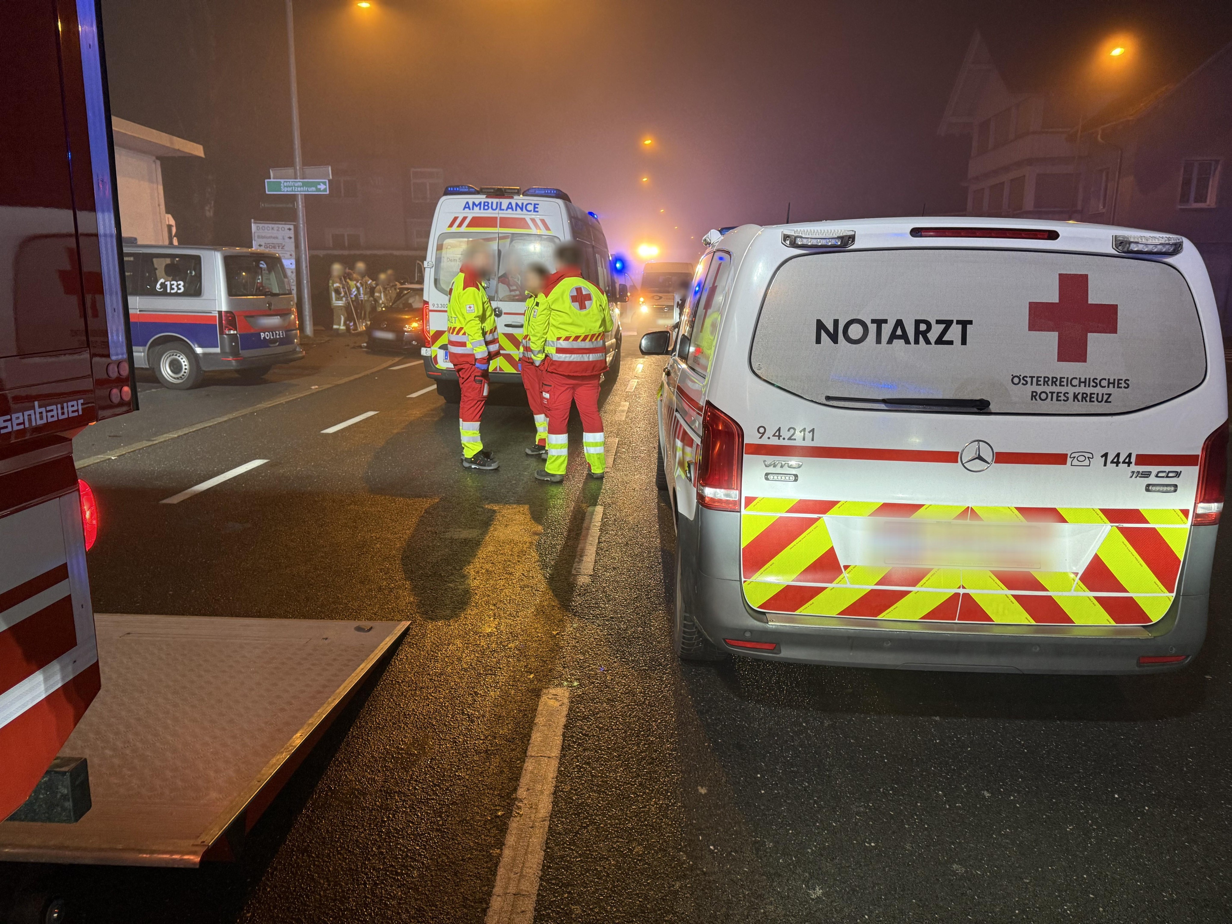 Neben Polizei und Feuerwehr war auch das Rote Kreuz im Einsatz.