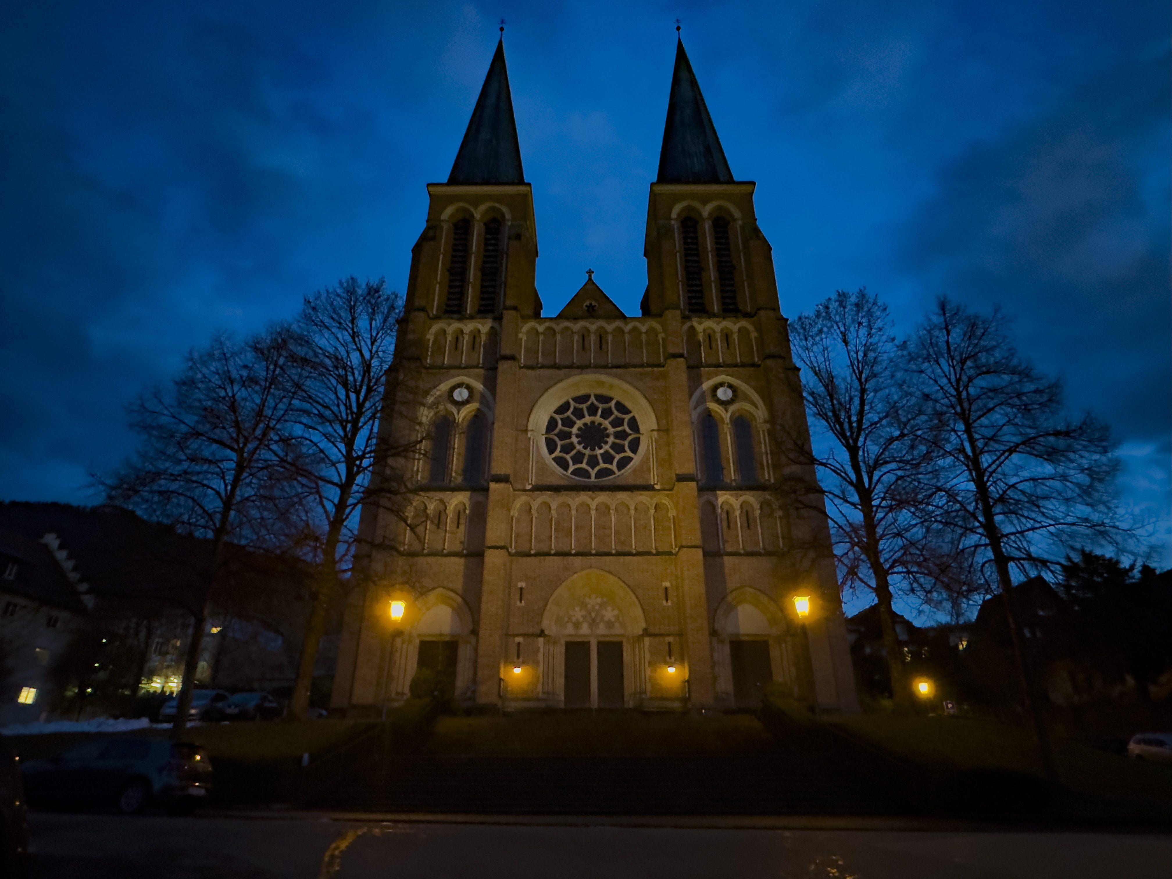 "Orange the World" – Die Pfarrkirche Herz Jesu in Bregenz leuchtete letztes Jahr ebenfalls Orange.