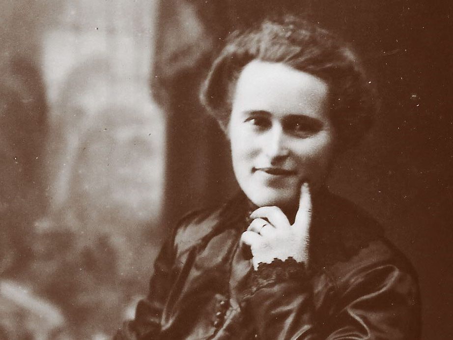 Die-r-hrige-Lecherin