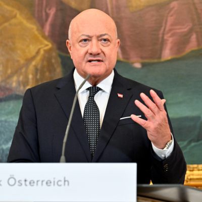 Stocker hatte Herkunft der 500 Mio. Euro zunächst noch offen gelassen