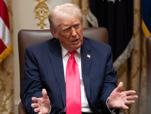 Trump-beschimpft-Menschen-aus-Somalia-als-M-ll