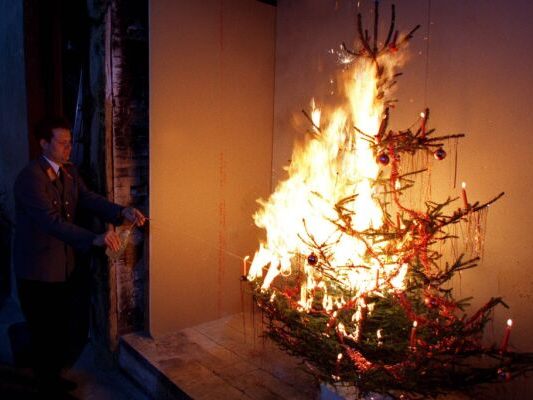 Gerade zur Weihnachtszeit brennt es oft in den vier Wänden