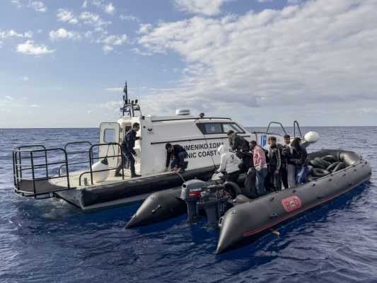 18-Tote-auf-treibendem-Boot-vor-Kreta-entdeckt